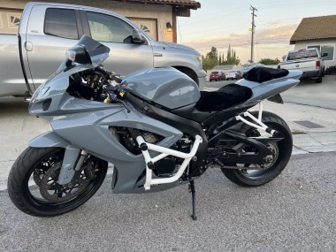 2006-2007 Nardo Grey Suzuki GSXR 600 / GSXR 750 Motorcycle Fairing Kits UK