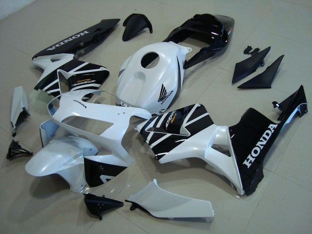 2003-2004 White Black Honda CBR600RR Motorcylce Fairings UK 2003-2004 White Black Honda CBR600RR Motorcylce Fairings UK