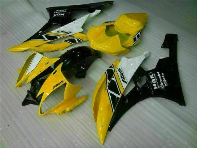 2006-2007 Yellow Black Yamaha YZF R6 Motorbike Fairing UK 2006-2007 Yellow Black Yamaha YZF R6 Motorbike Fairing UK