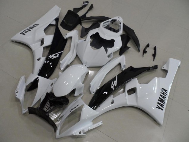 2006-2007 White and Black Yamaha YZF R6 Replacement Motorcycle Fairings UK 2006-2007 White and Black Yamaha YZF R6 Replacement Motorcycle Fairings UK