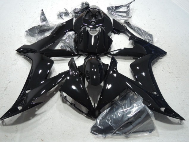 2004-2006 Black Yamaha YZF R1 Bike Fairings Kit UK 2004-2006 Black Yamaha YZF R1 Bike Fairings Kit UK